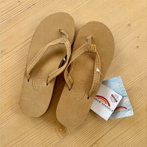 NWT Rainbow Tan Leather Flip Flops Size M 6.5-7.5